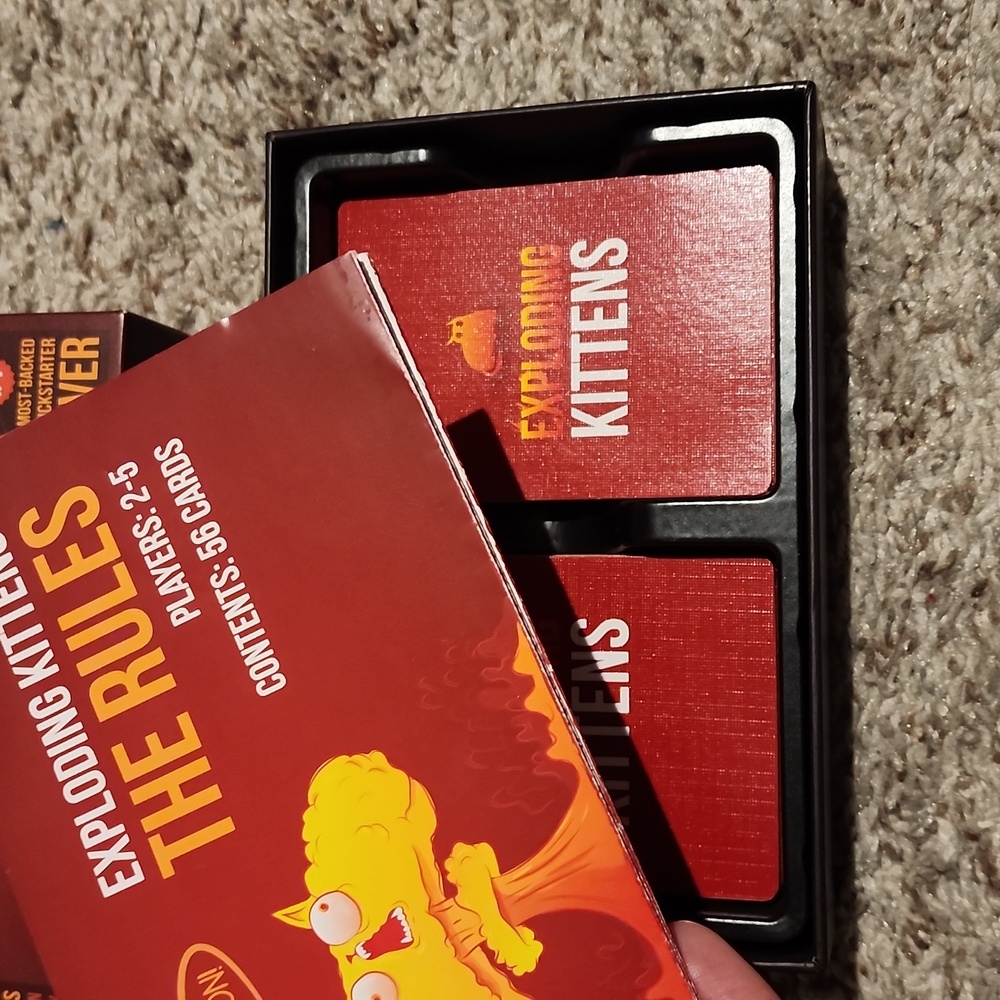 Exploding Kittens Card Game - Picture 4 of 4